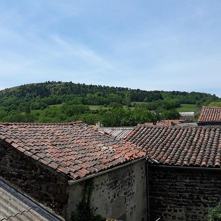 Maison De La Monne Olloix Стая снимка